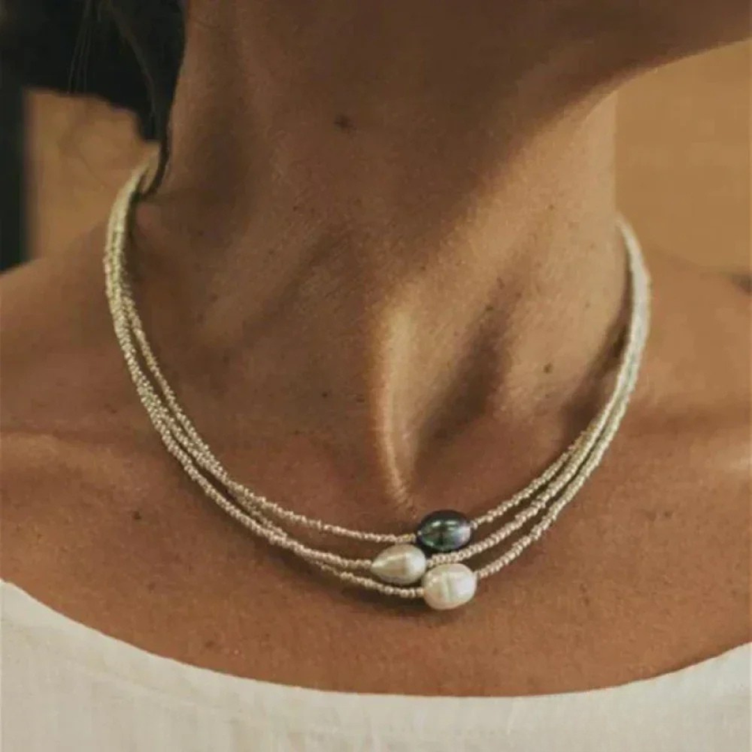 Collier de perles d'eau douce vintage