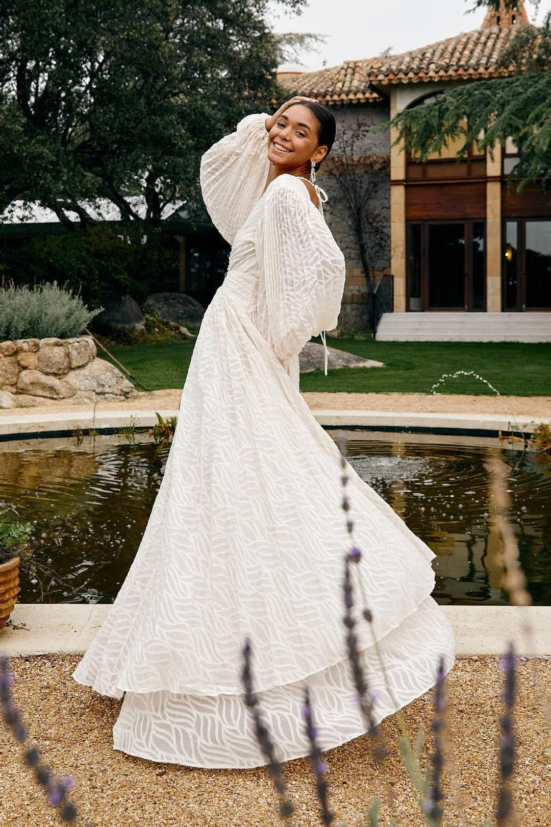 Daisi Lumière | Robe midi élégante