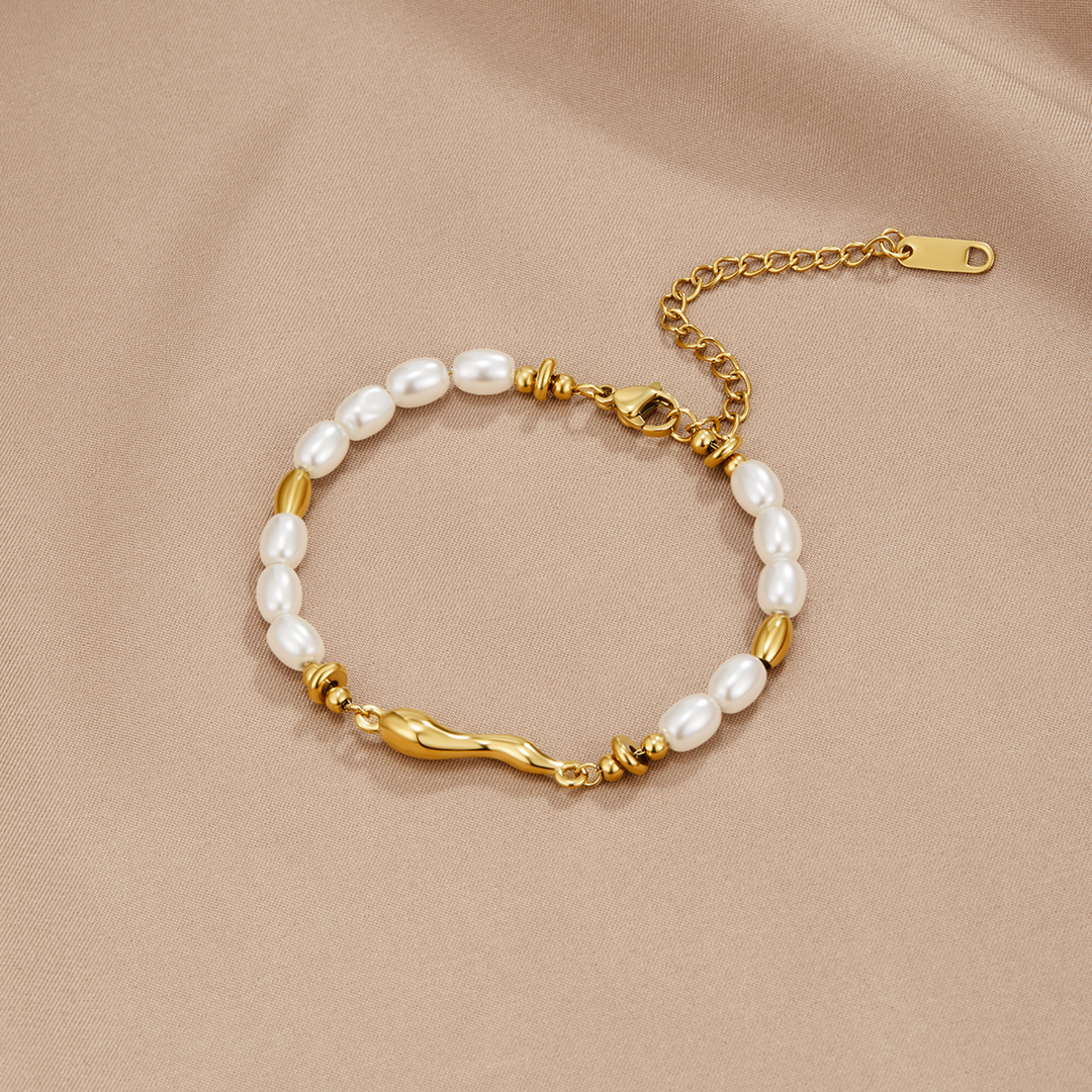 Bracelet en perles d'eau douce Lov