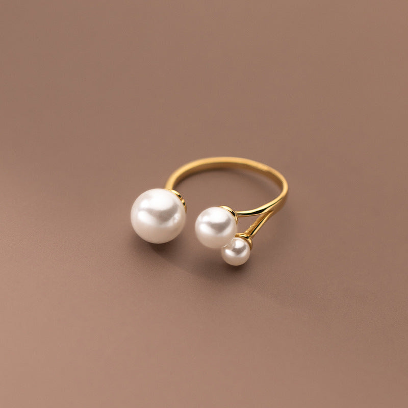 Bague en Perles d'Eau Douce Triples Réglable