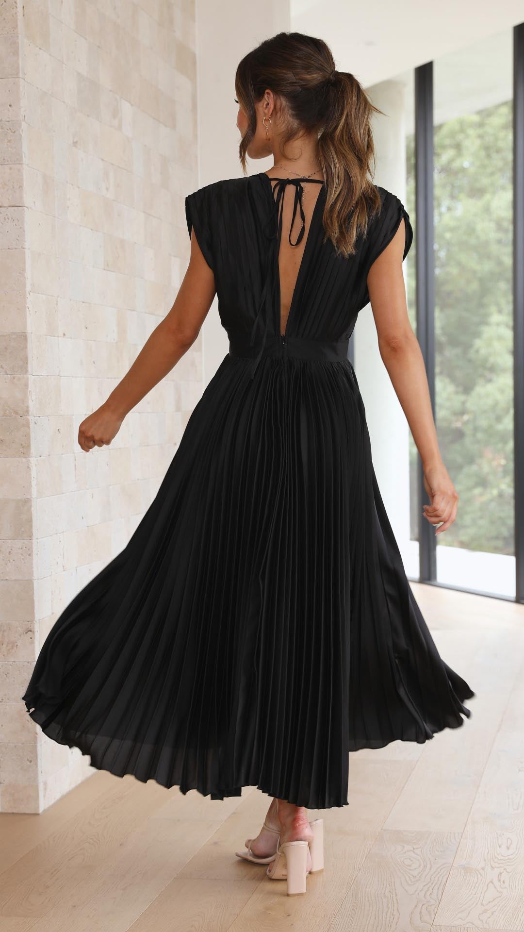 Zara - Lyonique Robe Plissée Chic